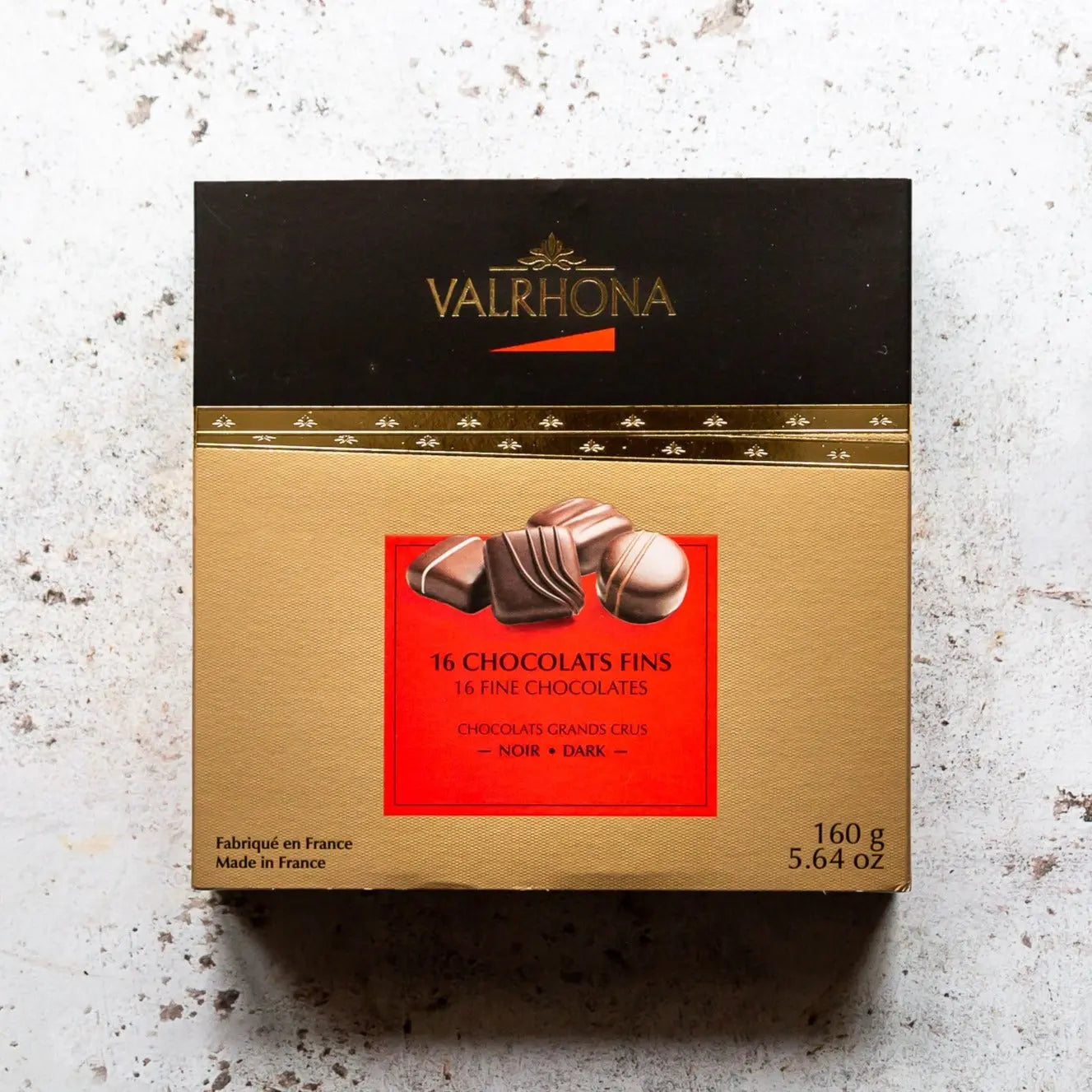 VALRHONA 16 FINE DARK CHOCOLATES 160g 